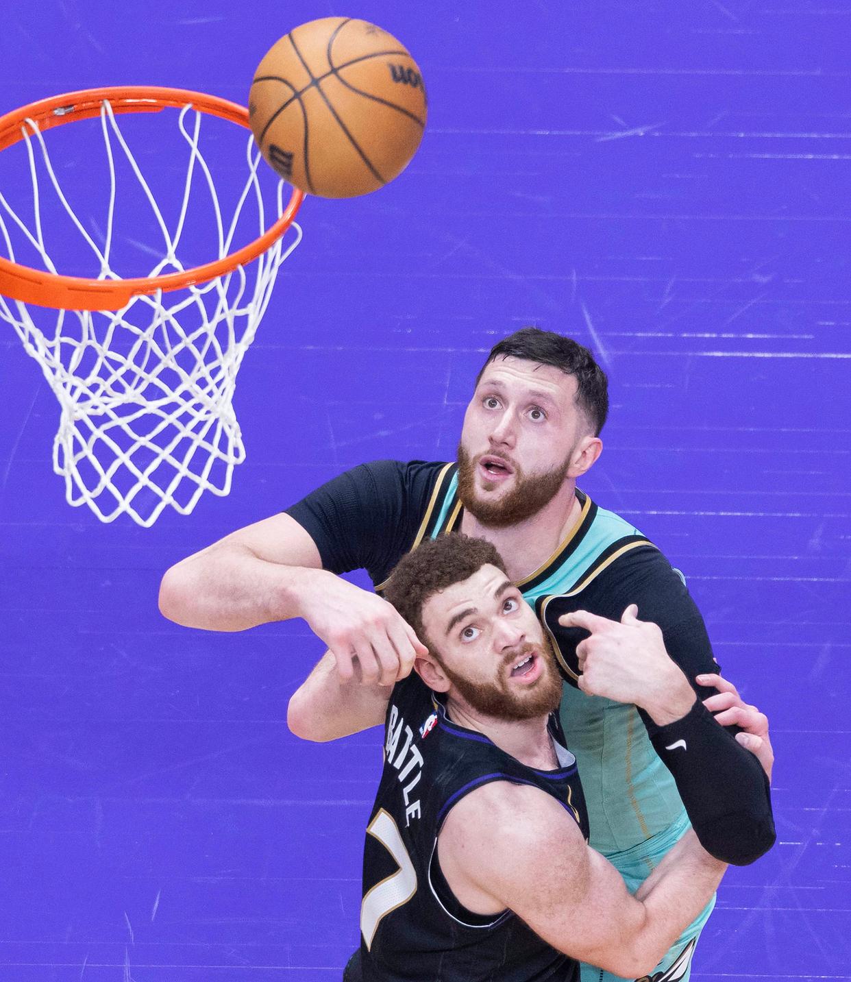 ayx game-风云突变多伦多猛龙关键时刻防线松动；NBA常规赛版图或变；质疑声仍在；轮换策略成焦点的简单介绍-ayx game